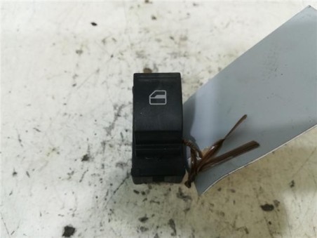 MANDO ELEVALUNAS DELANTERO DERECHO Seat Mii  1 0 @Mii [1 0 Ltr  - 55 kW]