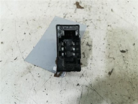 MANDO ELEVALUNAS DELANTERO DERECHO Seat Mii  1 0 @Mii [1 0 Ltr  - 55 kW]