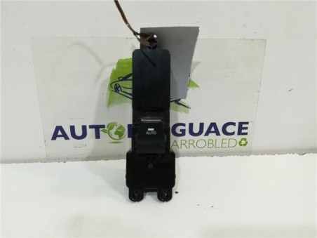 MANDO ELEVALUNAS DELANTERO DERECHO Hyundai Tucson  1 6 Style 2WD [1 6 Ltr  - 100 kW CRDi CAT ]