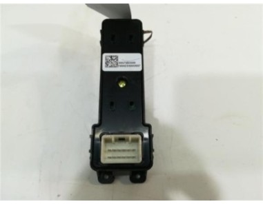 MANDO ELEVALUNAS DELANTERO DERECHO Hyundai Tucson  1 6 Style 2WD [1 6 Ltr  - 100 kW CRDi CAT ]