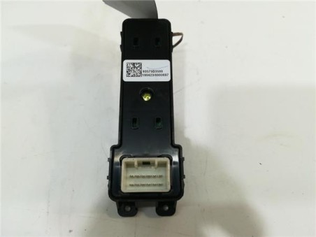 MANDO ELEVALUNAS DELANTERO DERECHO Hyundai Tucson  1 6 Style 2WD [1 6 Ltr  - 100 kW CRDi CAT ]