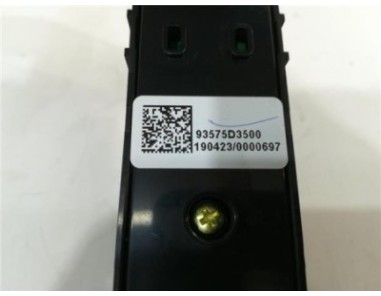 MANDO ELEVALUNAS DELANTERO DERECHO Hyundai Tucson  1 6 Style 2WD [1 6 Ltr  - 100 kW CRDi CAT ]