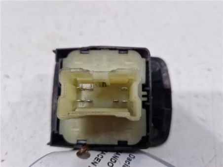 MANDO ELEVALUNAS DELANTERO IZQUIERDO Dacia Dokker  1 5 Essential [1 5 Ltr  - 66 kW dCi Diesel FAP CAT]