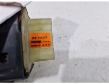 MANDO ELEVALUNAS DELANTERO IZQUIERDO Dacia Dokker  1 5 Essential [1 5 Ltr  - 66 kW dCi Diesel FAP CAT]