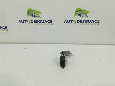 MANDO ELEVALUNAS TRASERO IZQUIERDO Nissan Juke I  1 5 Acenta [1 5 Ltr  - 81 kW Turbodiesel CAT]