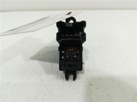 MANDO ELEVALUNAS TRASERO IZQUIERDO Nissan Juke I  1 5 Acenta [1 5 Ltr  - 81 kW Turbodiesel CAT]