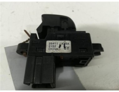 MANDO ELEVALUNAS TRASERO IZQUIERDO Nissan Juke I  1 5 Acenta [1 5 Ltr  - 81 kW Turbodiesel CAT]