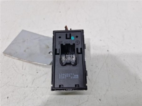 MANDO ELEVALUNAS TRASERO DERECHO Opel Astra K Berlina 5p  1 6 Business [1 6 Ltr  - 81 kW CDTI DPF]