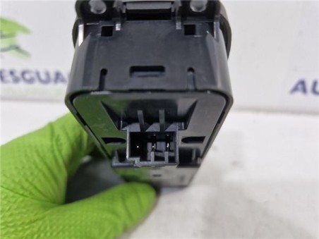 MANDO ELEVALUNAS DELANTERO IZQUIERDO Volvo S60 Berlina  2 0 Kinetic [2 0 Ltr  - 133 kW Diesel CAT]