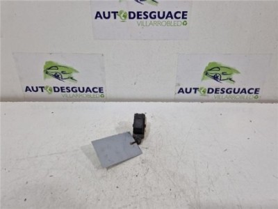 MANDO ELEVALUNAS DELANTERO DERECHO Suzuki Swift  1 3 GL+ [1 3 Ltr  - 55 kW DDiS Diesel CAT]