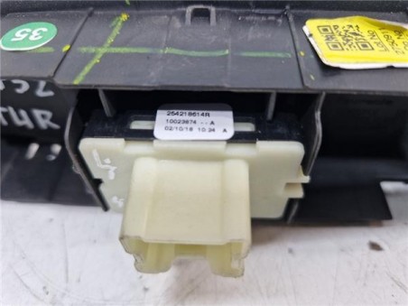 MANDO ELEVALUNAS DELANTERO DERECHO Renault Captur I  1 5 Dynamique [1 5 Ltr  - 66 kW dCi Diesel FAP Energy]