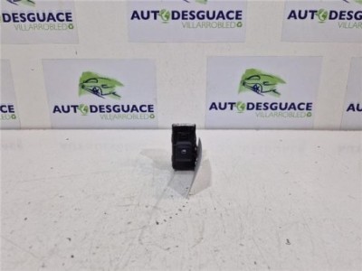 MANDO ELEVALUNAS TRASERO DERECHO Hyundai i10  1 0 Essence [1 0 Ltr  - 49 kW CAT]