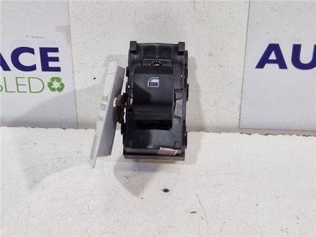 MANDO ELEVALUNAS TRASERO IZQUIERDO Hyundai i10  1 0 Essence [1 0 Ltr  - 49 kW CAT]