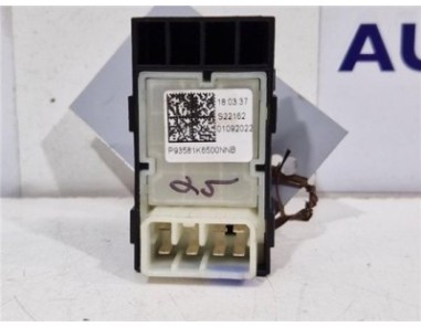 MANDO ELEVALUNAS TRASERO IZQUIERDO Hyundai i10  1 0 Essence [1 0 Ltr  - 49 kW CAT]