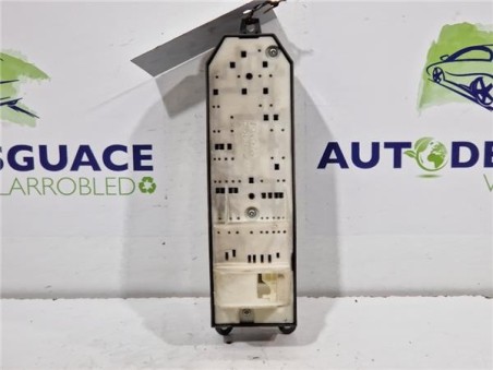 MANDO ELEVALUNAS DELANTERO IZQUIERDO Toyota Auris  1 4 D-4D