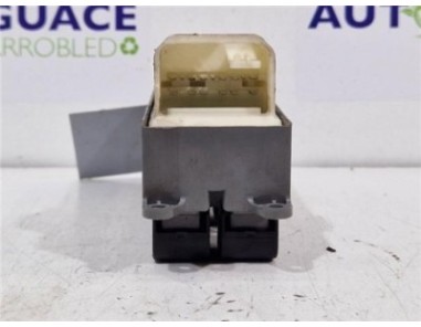 MANDO ELEVALUNAS DELANTERO IZQUIERDO Toyota Auris  1 4 D-4D