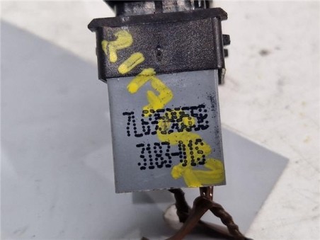 MANDO ELEVALUNAS DELANTERO DERECHO Seat Ibiza Berlina  1 6 TDI