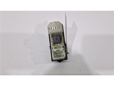 MANDO ELEVALUNAS TRASERO DERECHO Lexus RX  3 3 400h [3 3 Ltr  - 155 kW V6 24V CAT]