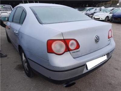 MANDO ELEVALUNAS DELANTERO IZQUIERDO Volkswagen Passat Berlina  2 0 TDI 2