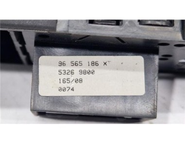 MANDO ELEVALUNAS DELANTERO IZQUIERDO Peugeot 308 1 6 HDi FAP 