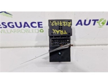 MANDO ELEVALUNAS DELANTERO IZQUIERDO Chevrolet Trax  1 7 LS+ [1 7 Ltr  - 96 kW Diesel CAT]