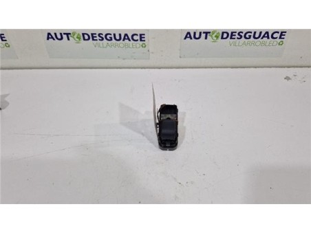 MANDO ELEVALUNAS TRASERO DERECHO Mazda CX-3  1 5 Center-Line [1 5 Ltr  - 77 kW Diesel CAT]