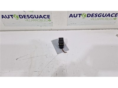 MANDO ELEVALUNAS TRASERO IZQUIERDO Ford C-Max  1 6 Trend [1 6 Ltr  - 85 kW TDCi CAT]