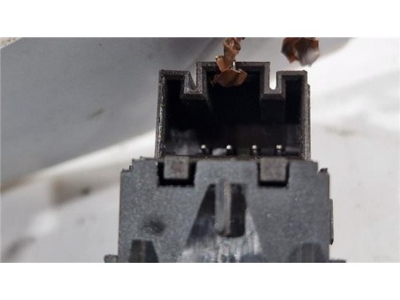 MANDO ELEVALUNAS TRASERO DERECHO Seat Leon  2 0 FR [2 0 Ltr  - 135 kW TDI]