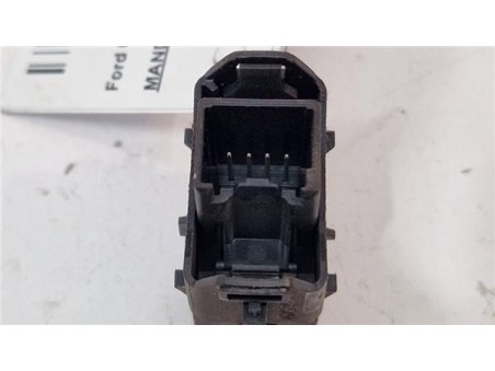 MANDO ELEVALUNAS TRASERO DERECHO Ford C-Max  1 6 Trend [1 6 Ltr  - 85 kW TDCi CAT]