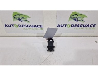 MANDO ELEVALUNAS TRASERO DERECHO Toyota Yaris  1 3 Active [1 3 Ltr  - 73 kW 16V CAT]