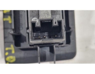 MANDO ELEVALUNAS TRASERO DERECHO Volkswagen Passat Berlina  1 8 Advance [1 8 Ltr  - 118 kW 16V TSI]