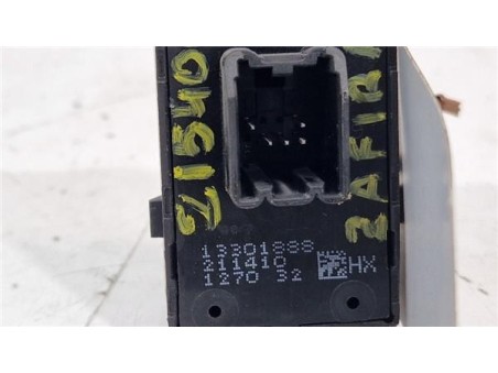 MANDO ELEVALUNAS TRASERO DERECHO Opel Zafira C Tourer  2 0 Expression [2 0 Ltr  - 96 kW CDTI]