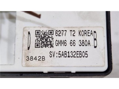 MANDO ELEVALUNAS TRASERO DERECHO Mazda 6 Berlina  2 2 Luxury [2 2 Ltr  - 129 kW Turbodiesel CAT]