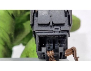 MANDO ELEVALUNAS TRASERO IZQUIERDO Volkswagen Golf VII  1 6 Business BlueMotion Tech  [1 6 Ltr  - 77 kW TDI DPF]