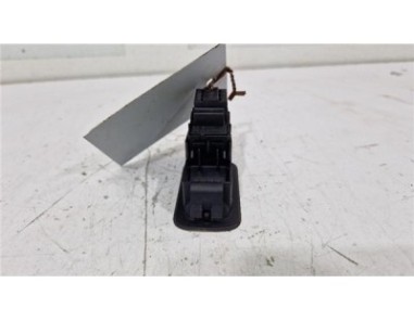 MANDO ELEVALUNAS TRASERO IZQUIERDO Volkswagen Golf VII  1 6 Business BlueMotion Tech  [1 6 Ltr  - 77 kW TDI DPF]