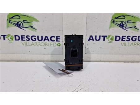 MANDO ELEVALUNAS DELANTERO IZQUIERDO Opel Astra K Berlina 5p  1 6 Business [1 6 Ltr  - 81 kW CDTI DPF]