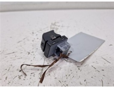 MANDO ELEVALUNAS DELANTERO DERECHO Audi A4 Berlina  2 0 Basis [2 0 Ltr  - 105 kW 16V TDI]