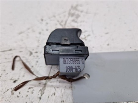 MANDO ELEVALUNAS DELANTERO DERECHO Audi A4 Berlina  2 0 Basis [2 0 Ltr  - 105 kW 16V TDI]