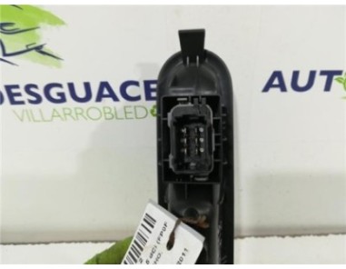 MANDO ELEVALUNAS TRASERO DERECHO Renault Modus I  1 5 dCi 