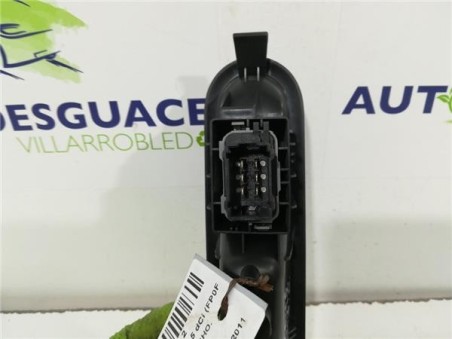 MANDO ELEVALUNAS TRASERO DERECHO Renault Modus I  1 5 dCi 