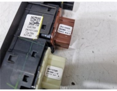 MANDO ELEVALUNAS DELANTERO IZQUIERDO Renault Captur I  1 5 Dynamique [1 5 Ltr  - 66 kW dCi Diesel FAP Energy]