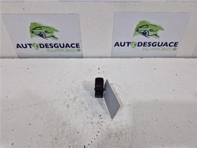 MANDO ELEVALUNAS DELANTERO DERECHO Nissan Micra IV  1 2