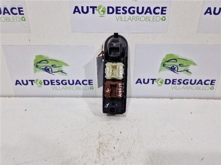 MANDO ELEVALUNAS DELANTERO IZQUIERDO Renault Captur I  0 9 Dynamique [0 9 Ltr  - 66 kW TCE Energy]