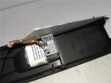 MANDO ELEVALUNAS DELANTERO DERECHO Volkswagen Passat Berlina  1 6 TDI