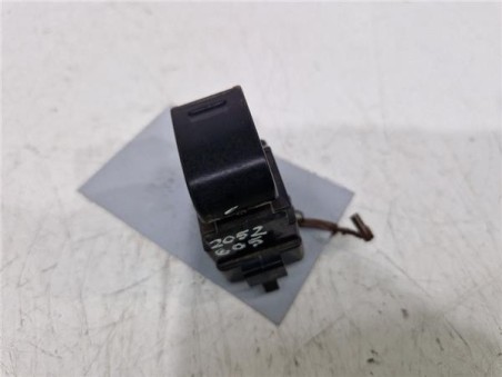 MANDO ELEVALUNAS DELANTERO DERECHO Toyota Land Cruiser  3 0 D-4D