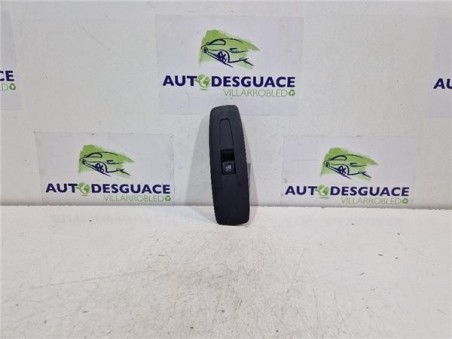 MANDO ELEVALUNAS DELANTERO DERECHO Renault Megane IV Berlina 5P  1 5 Business [1 5 Ltr  - 66 kW dCi Diesel FAP Energy]