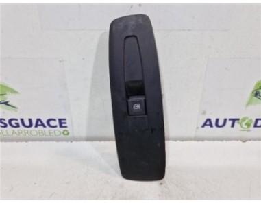 MANDO ELEVALUNAS DELANTERO DERECHO Renault Megane IV Berlina 5P  1 5 Business [1 5 Ltr  - 66 kW dCi Diesel FAP Energy]