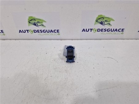 MANDO ELEVALUNAS DELANTERO DERECHO Toyota Verso  2 2 Advance [2 2 Ltr  - 110 kW D-4D CAT]