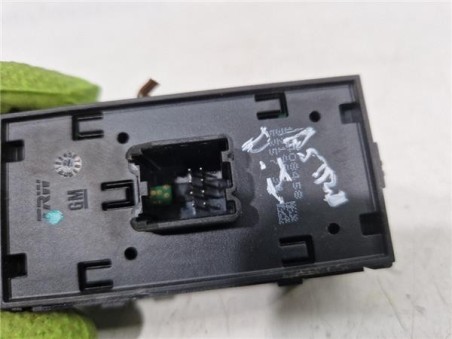 MANDO ELEVALUNAS DELANTERO IZQUIERDO Opel Astra K Berlina 5p  1 6 Business [1 6 Ltr  - 81 kW CDTI DPF]