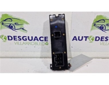 MANDO ELEVALUNAS DELANTERO IZQUIERDO Ford FOCUS II Ranchera familiar  2 0